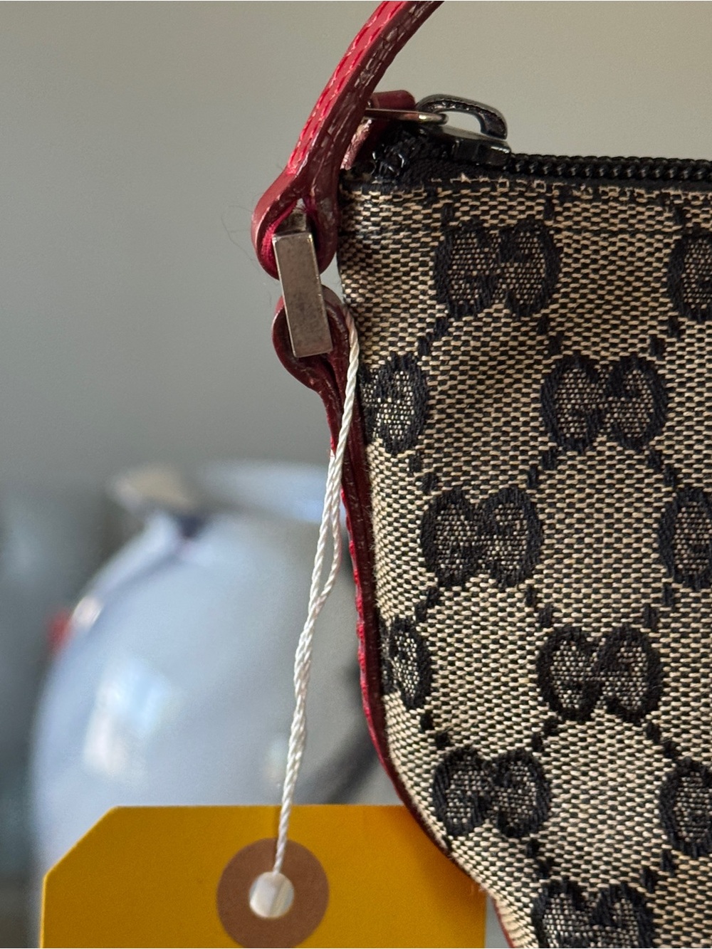 GUCCI GG CANVAS Vintage Boat Pochette Grey/Red - Picture 8 of 12